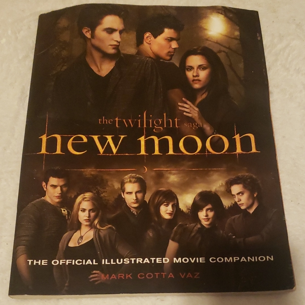 The Twilight Saga: New Moon Movie Companion